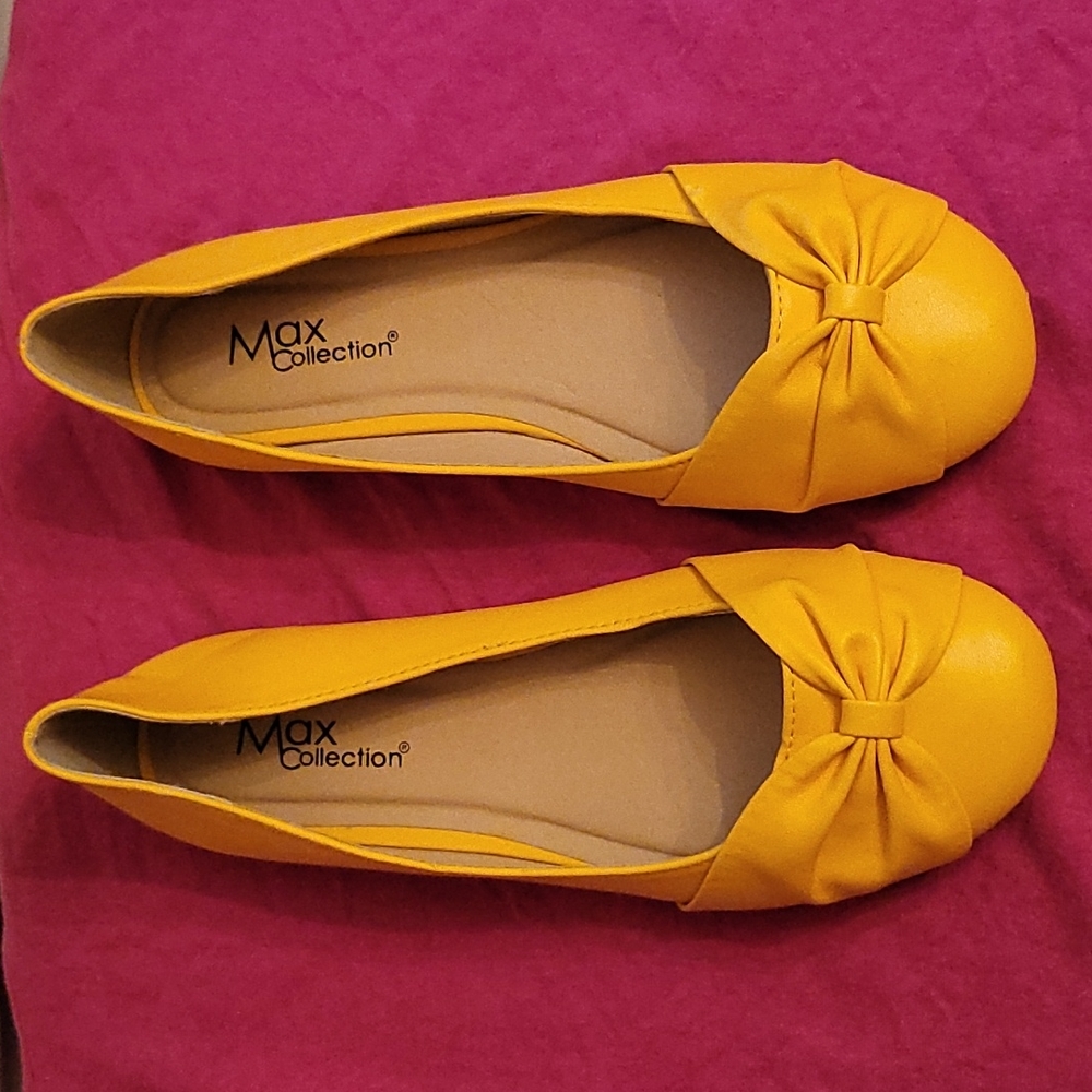 Womens Yellow Ballet Flats